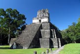 Piramide a Tikal